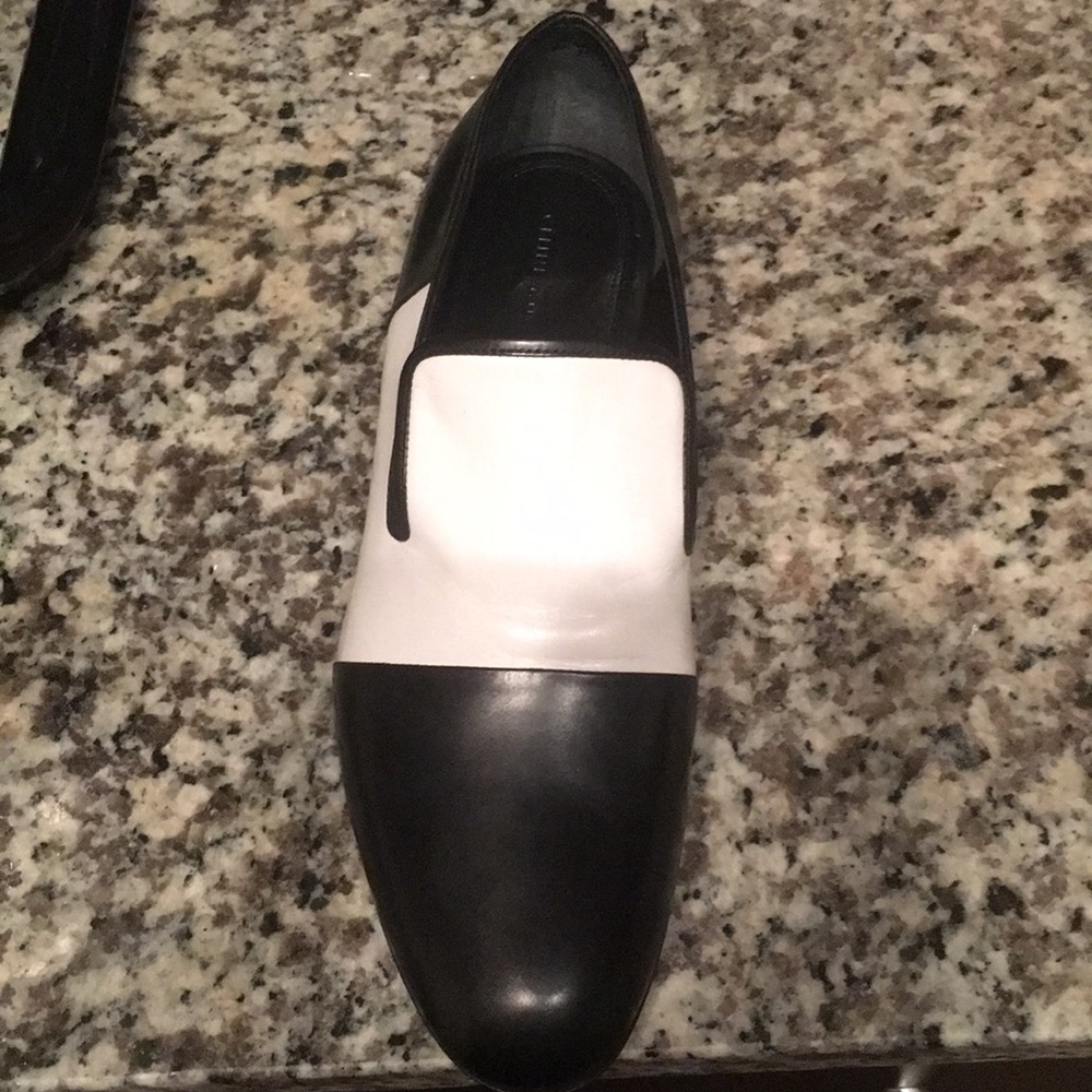 Celine - Picture 3 of 6